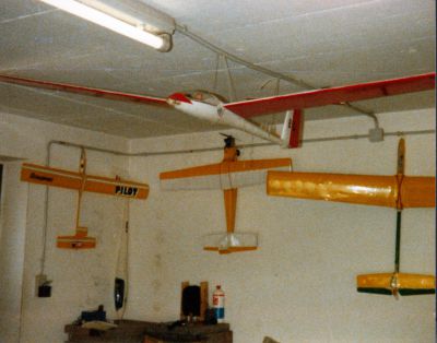 orig_049ModellbaueckeGarage.jpg